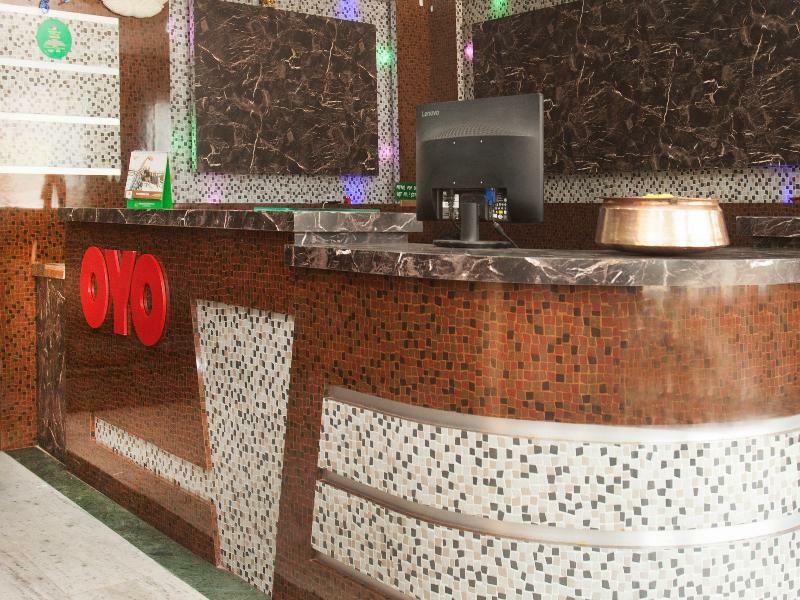 Oyo 343 Pop Life Hotel Banke Eksteriør billede