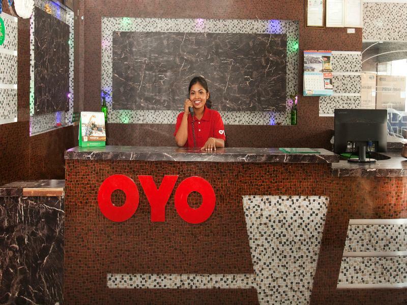 Oyo 343 Pop Life Hotel Banke Eksteriør billede